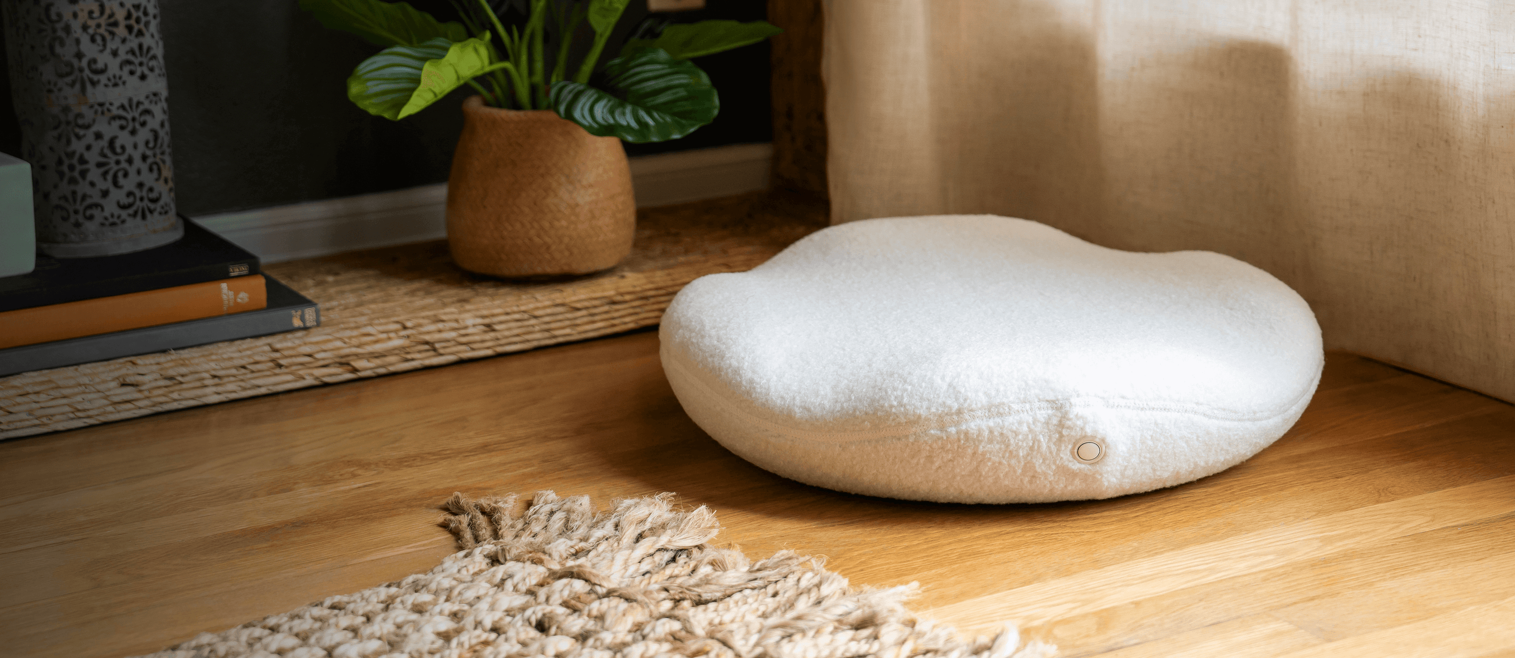 3 Ways We Made the Knead Therapeutic Cat Bed Even Better